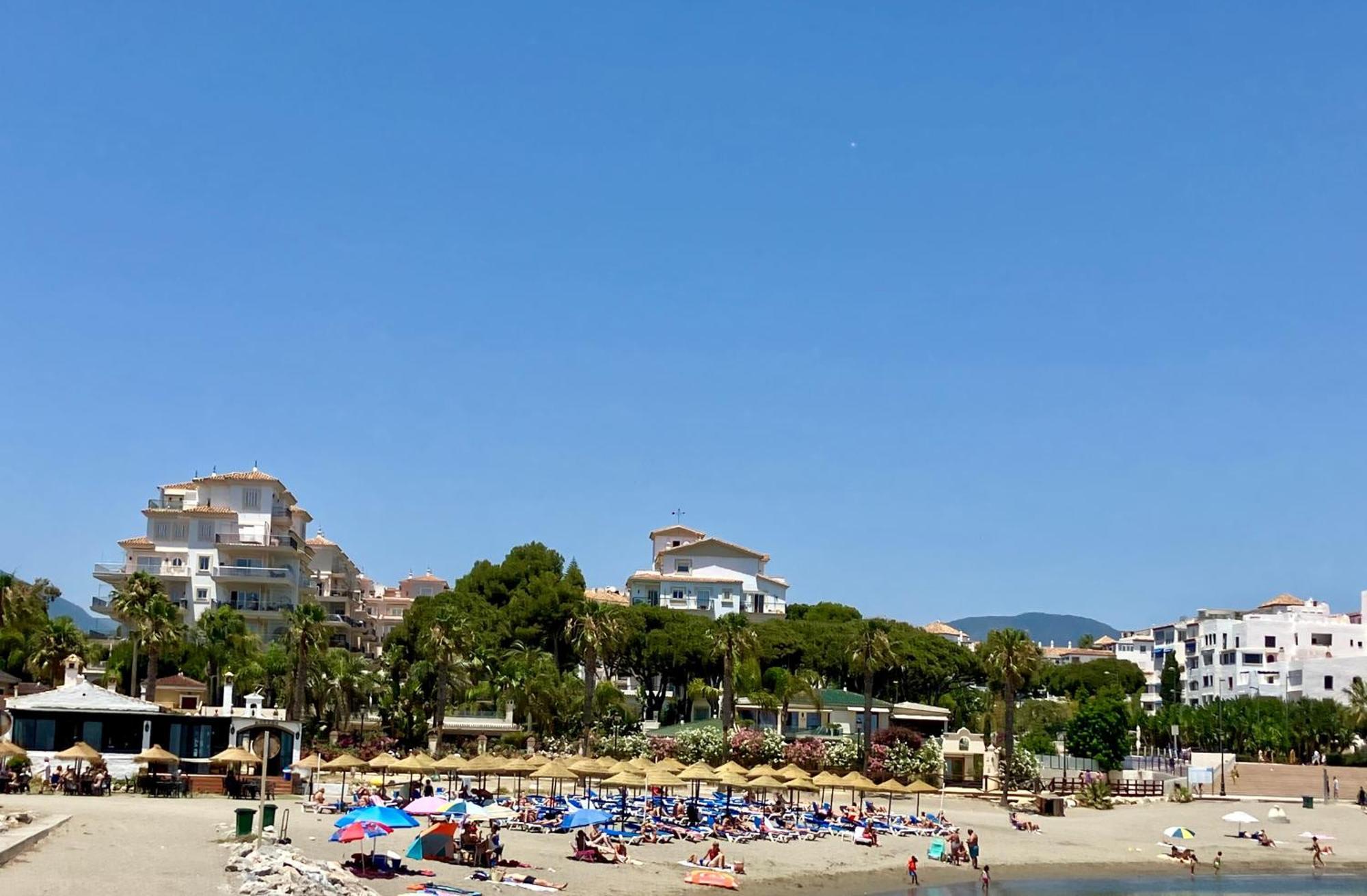 Beachside Luxury In Puerto Banus - Club Playas Del Duque Appartement Marbella
