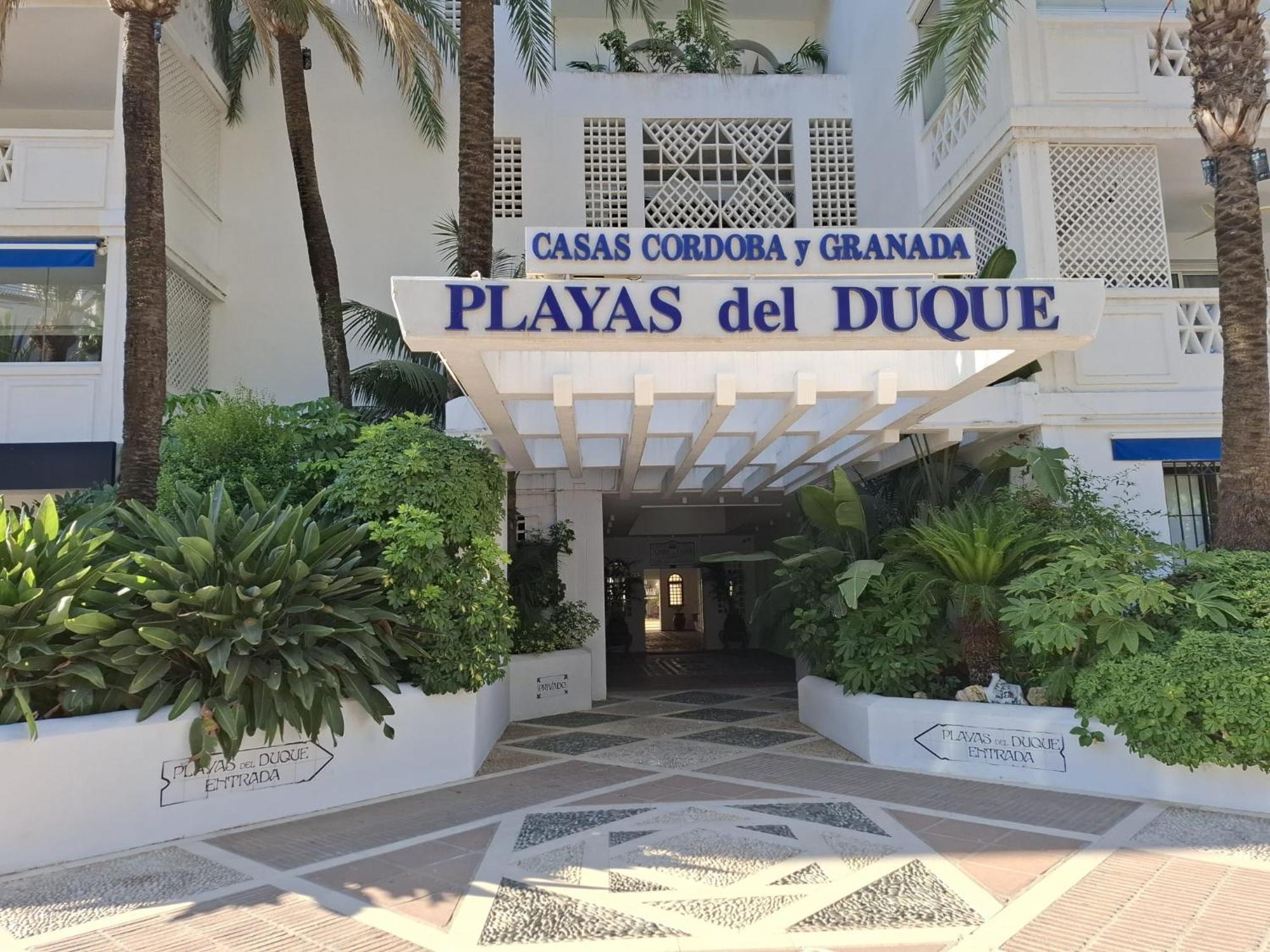 Beachside Luxury In Puerto Banus - Club Playas Del Duque *