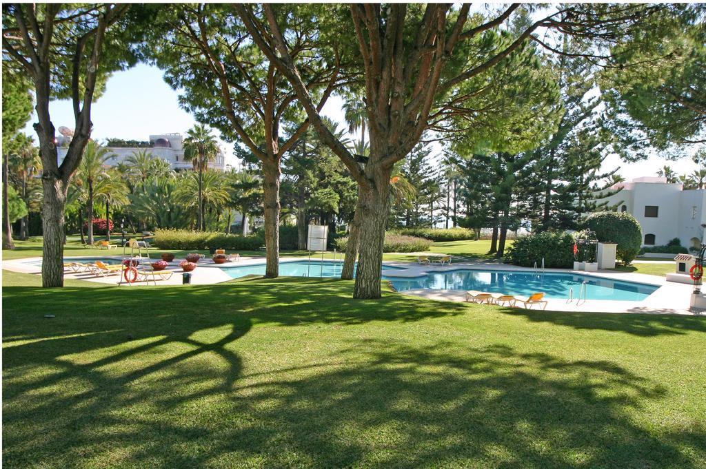 Beachside Luxury In Puerto Banus - Club Playas Del Duque *